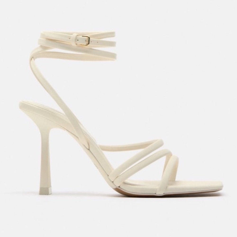 Zara Strappy Heeled Sandals. NWOT. Size 9.